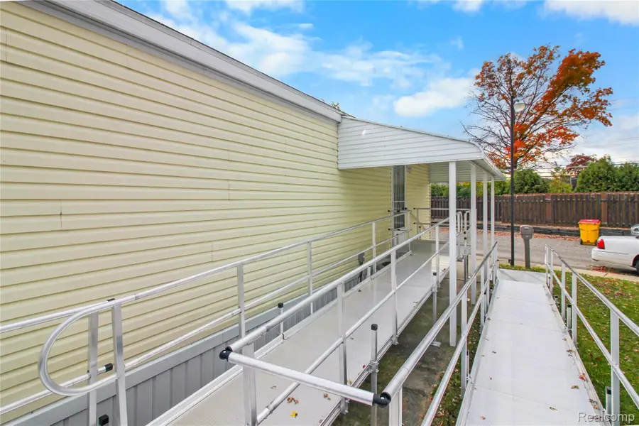 197 Jay Street, Dearborn Heights, MI 48127 - #2