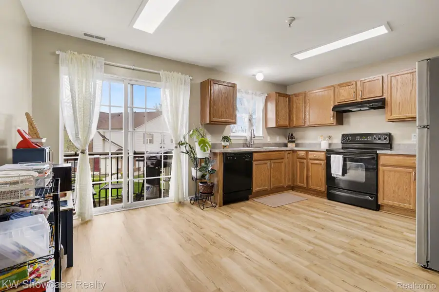 9519 Lakeside Drive #91, Ypsilanti, MI 48197 - #2