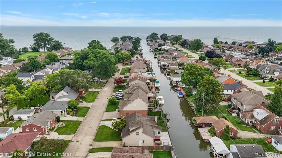 22470 Wildwood Street, Saint Clair Shores, MI 48081 - #2