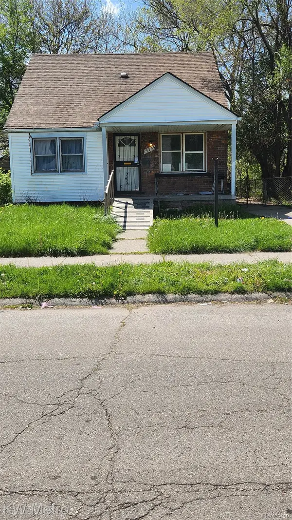 19355 Alcoy Street, Detroit, MI 48205