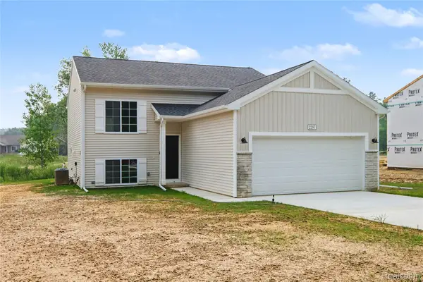 2297 Plum Tree Court, Burton, MI 48519