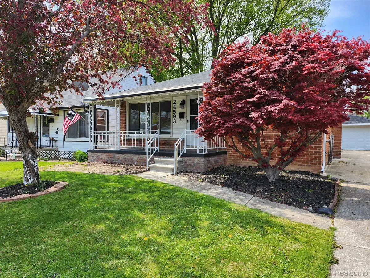 24593 Rosalind Avenue, Eastpointe, MI 48021 - #1