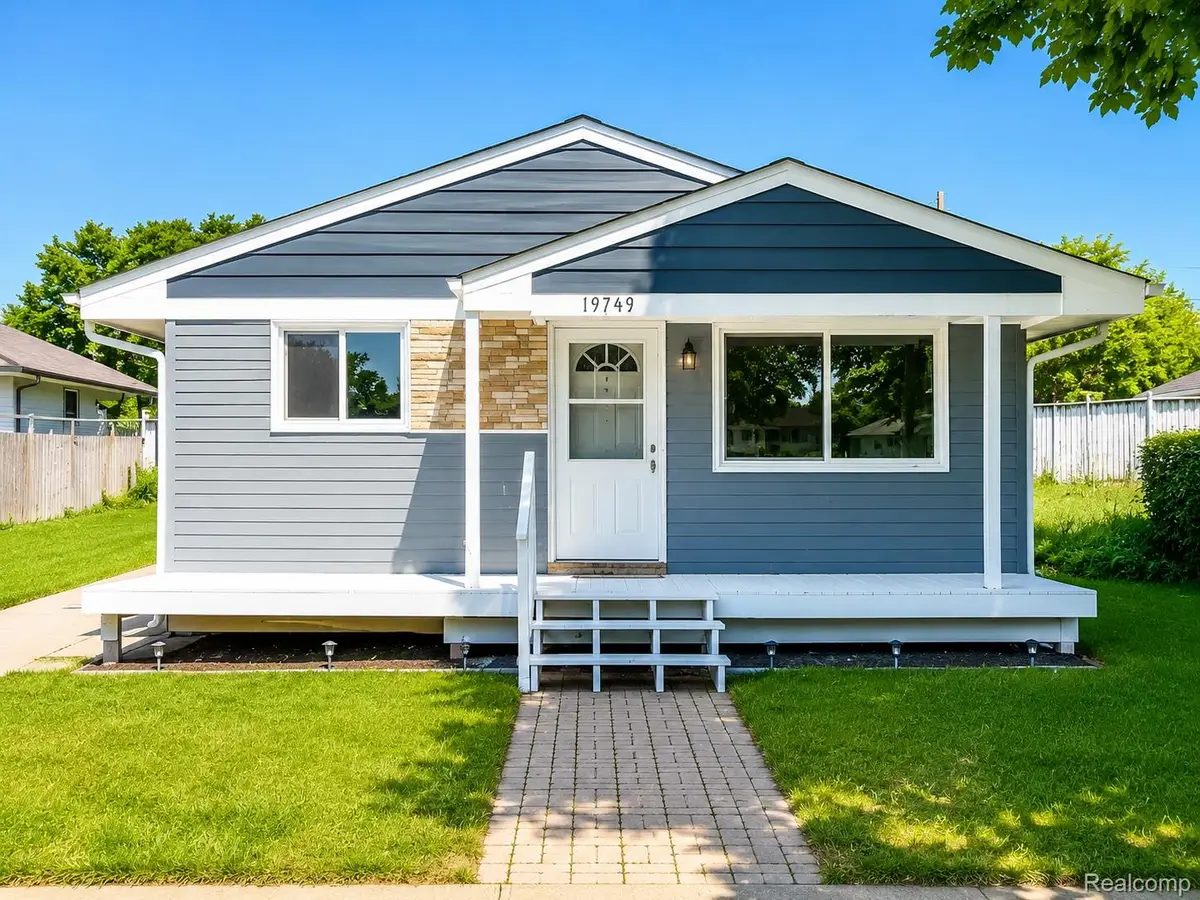 19749 Broadacres Street, Clinton Township, MI 48035 - #1