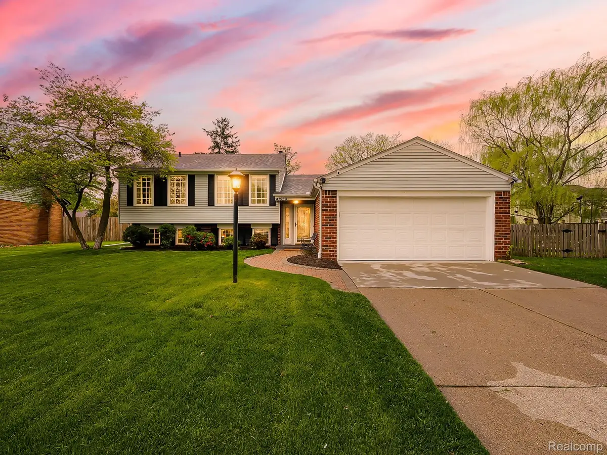 41528 Greenwood Court, Canton, MI 48187 - #1