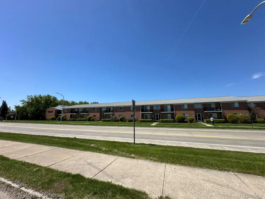 32125 Beaconsfield Street #39, Roseville, MI 48066 - #2