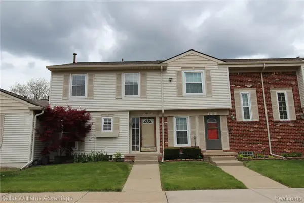 24667 Bashian Drive, Novi, MI 48375