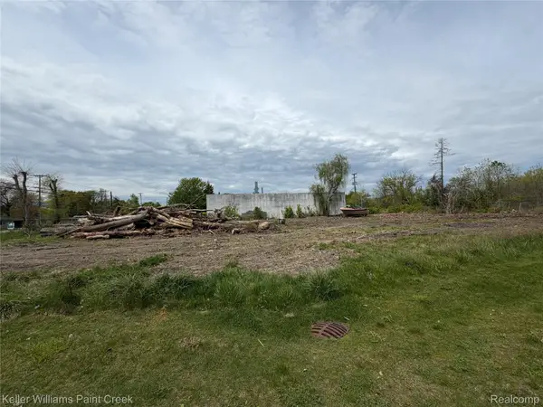 22477 15 Mile Road, ClintonTownship, MI 48035