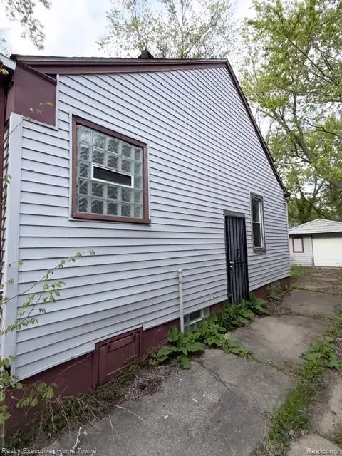 18282 Stout Street, Detroit, MI 48219 - #3