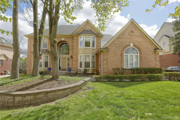 2007 Mapleridge Road, RochesterHills, MI 48309
