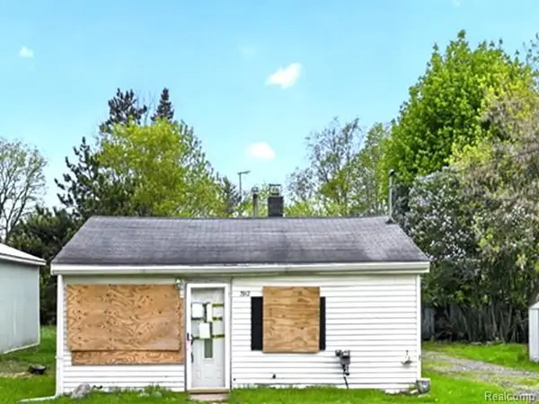3912 Ruth Avenue, Lansing, MI 48910