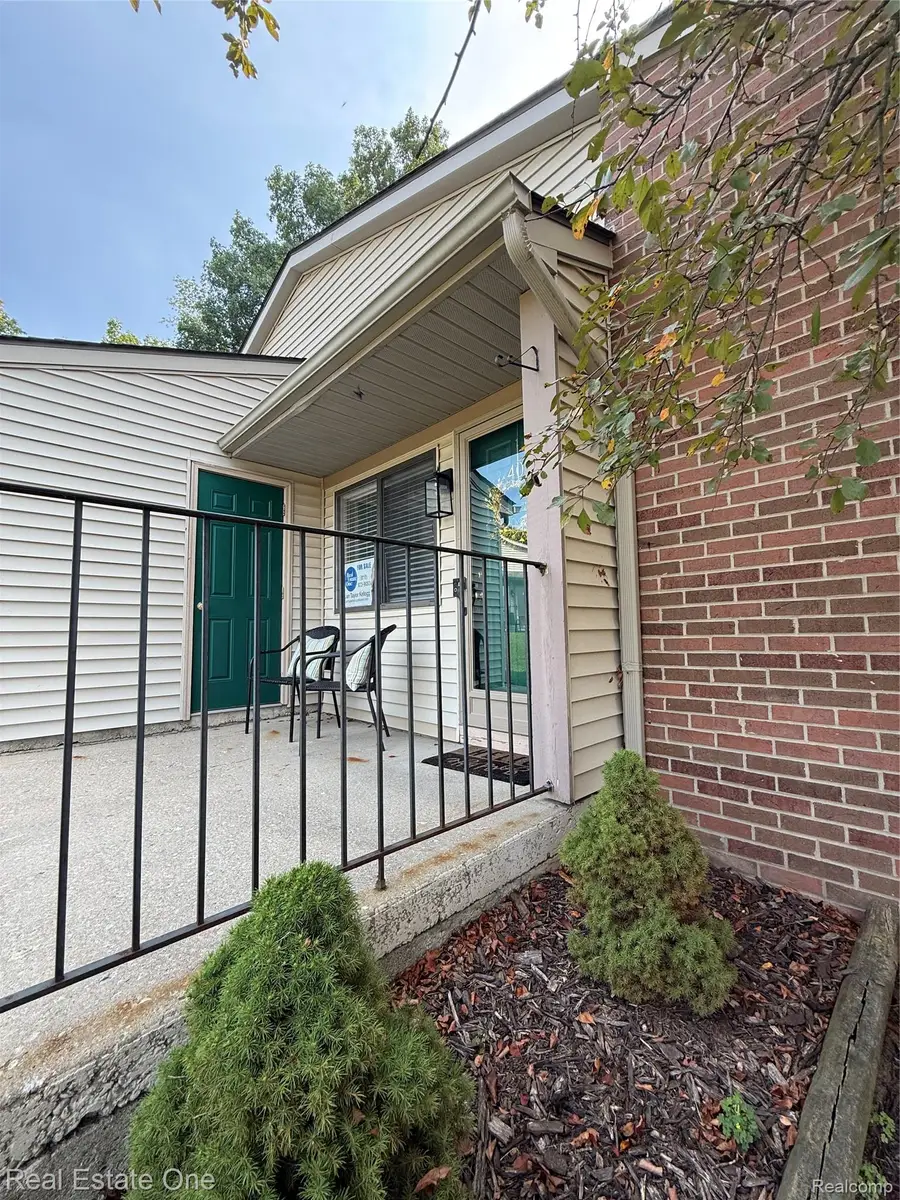 403 Water Tower Circle #92, Brighton, MI 48116 - #2