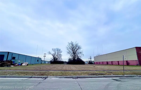 32660 Industrial Road, GardenCity, MI 48135