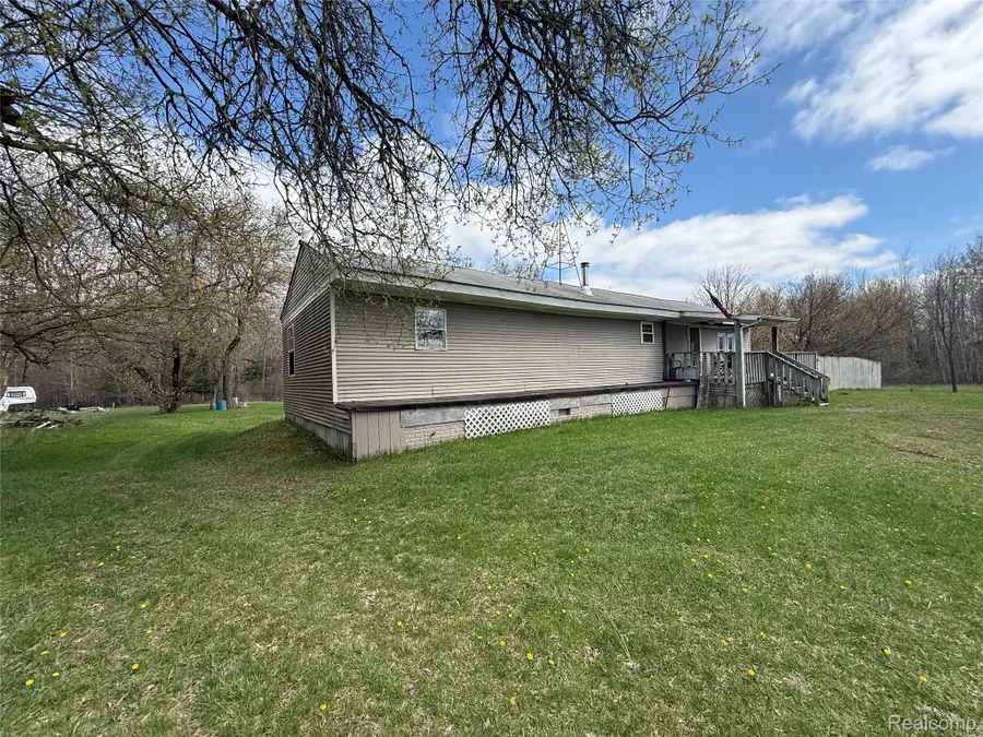 6392 20th Ave Avenue, Sears, MI 49679 - #3