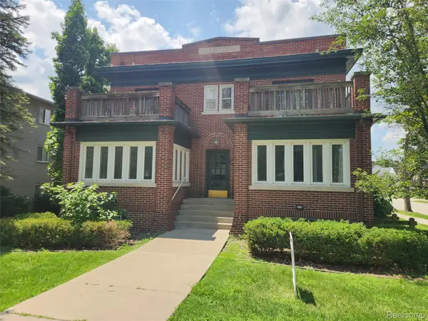 2041 N Main Street, RoyalOak, MI 48073
