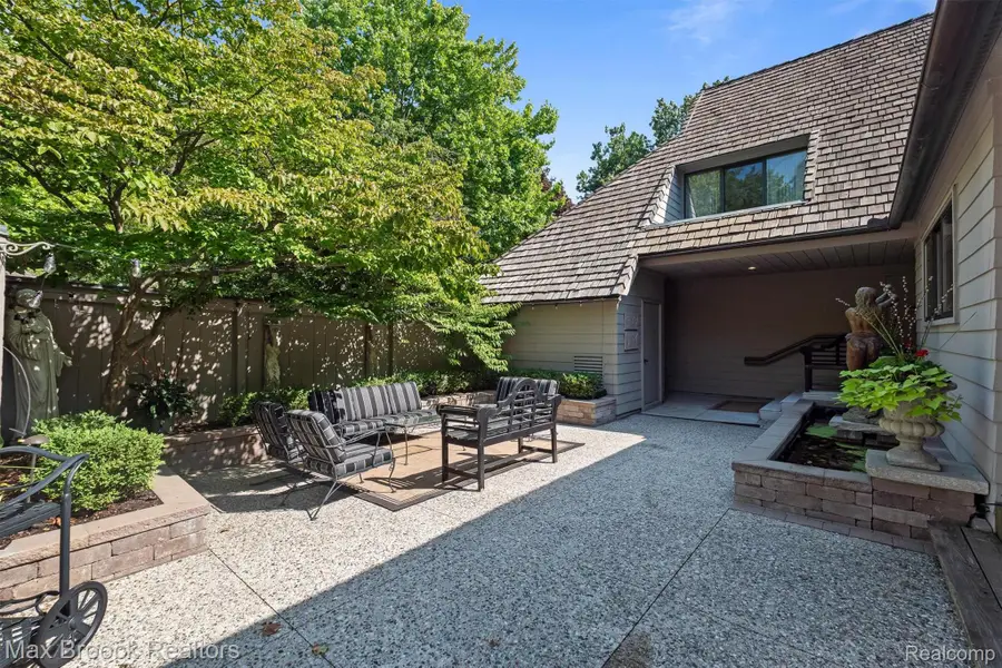 969 Bloomfield Woods, Bloomfield Hills, MI 48304 - #3