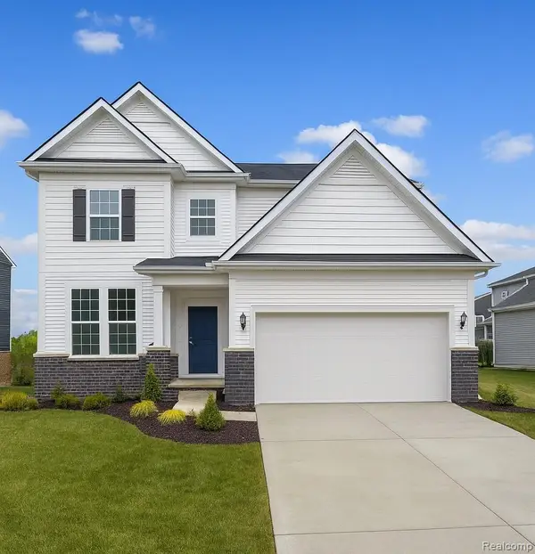 672 Gretchen Lane, Saline, MI 48176