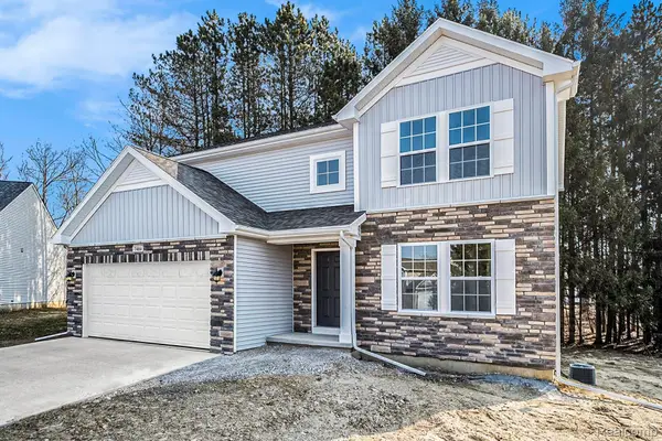 2112 Stillwater Drive, Davison, MI 48423