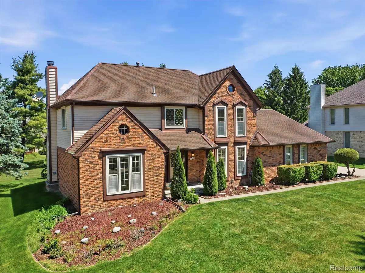 1280 Falcon Drive, Troy, MI 48098 - #1