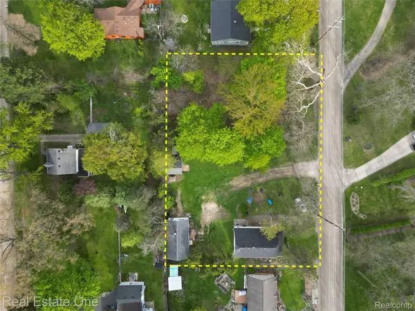 1850-1852 Ward Road, BloomfieldHills, MI 48302