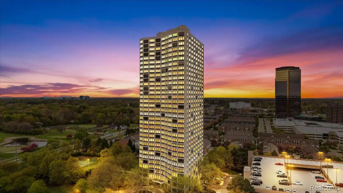 5000 Town Center #3303-3304, Southfield, MI 48075 - #1