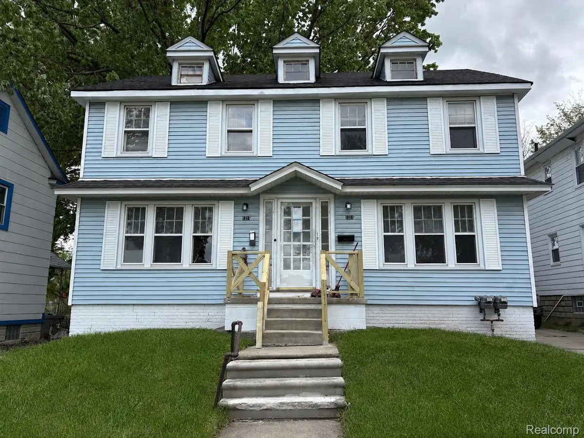121 Jones Street, Mount Clemens, MI 48043 - #1