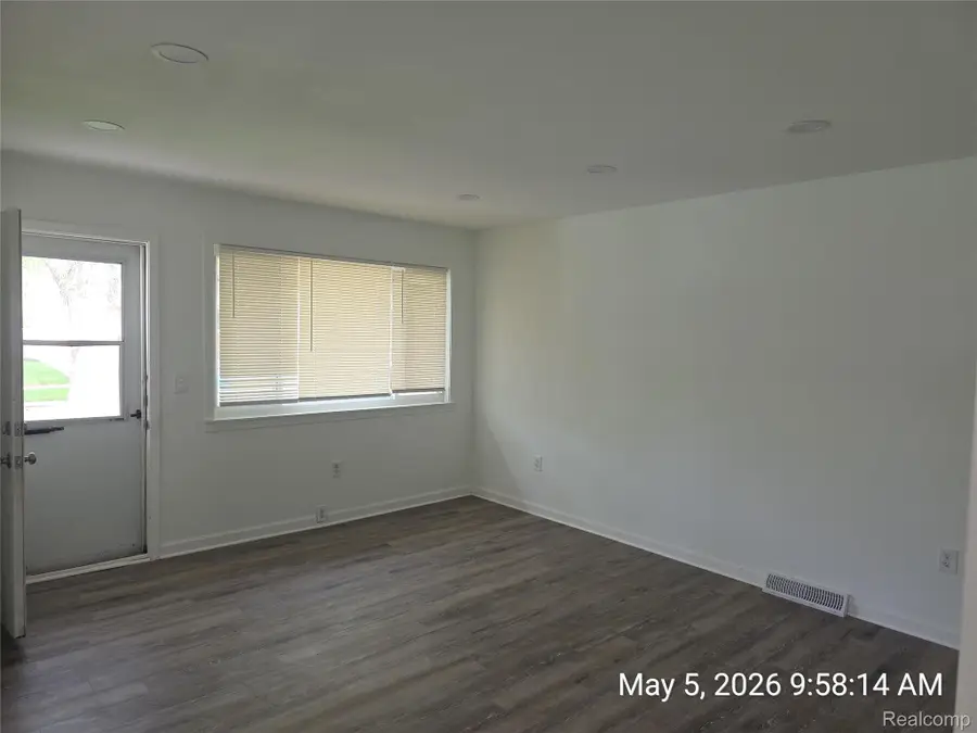 4843 Katherine Street, Dearborn Heights, MI 48125 - #3