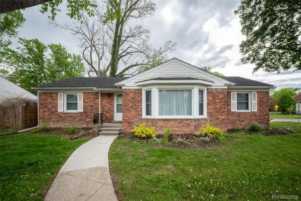 2423 Crooks Road, RoyalOak, MI 48073