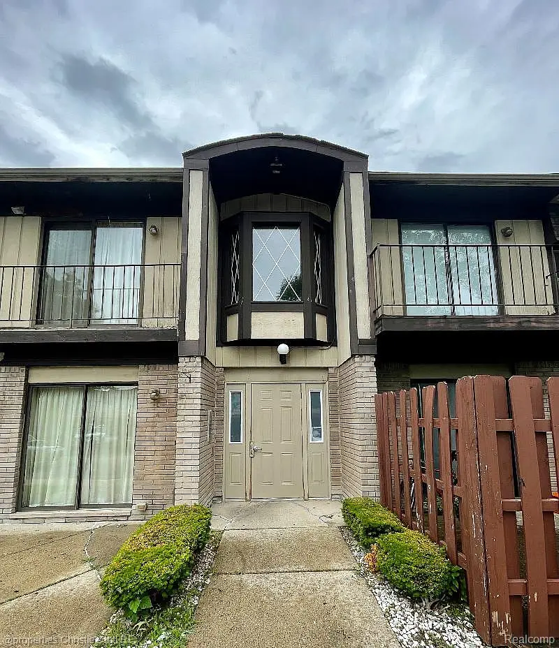15999 W 11 Mile Road #20, Southfield, MI 48076 - #1