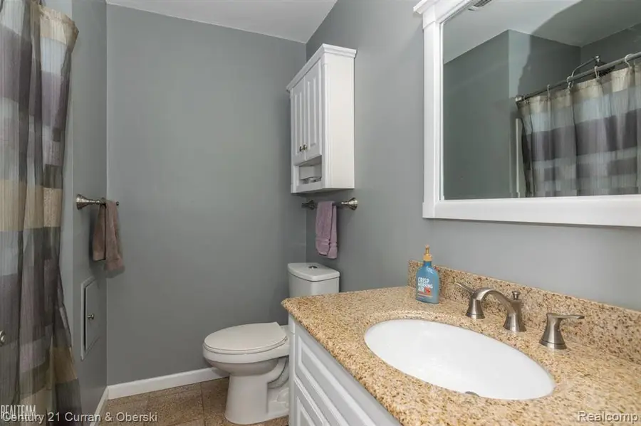 29069 Denison Street, Rockwood, MI 48173 - #3