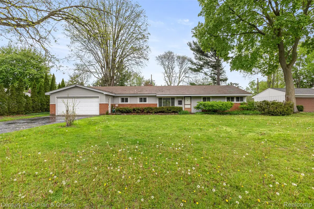 7271 Cottonwood Knoll, West Bloomfield, MI 48322 - #1