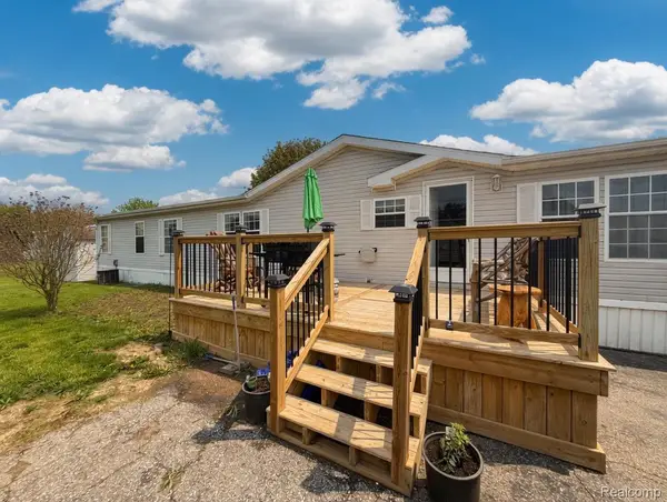 6988 Mckean Rd Lot #220, Ypsilanti, MI 48197