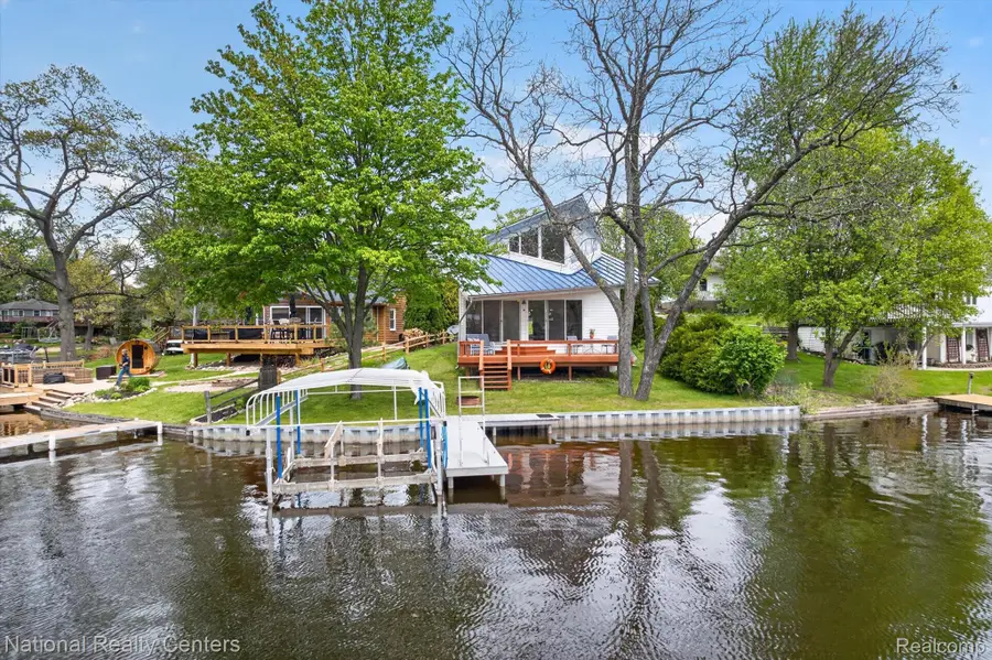 11505 Sunset Boulevard, Pinckney, MI 48169 - #3