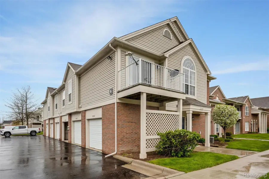51745 Adler Park Drive W, Chesterfield, MI 48051 - #2