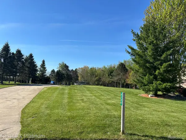 4299 Lake Farms Court, Linden, MI 48451