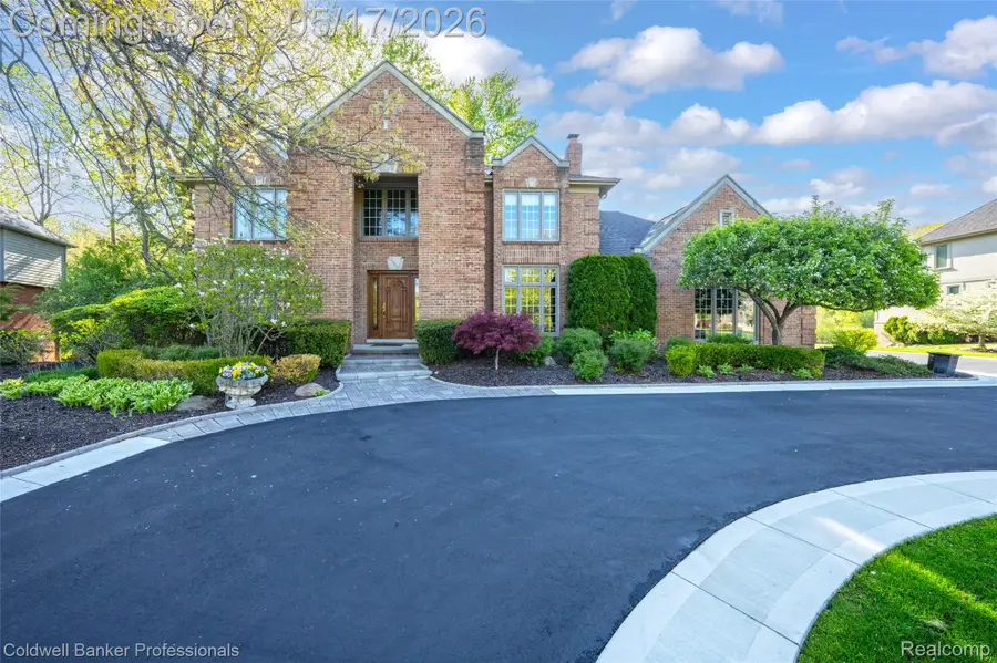 3653 Cedar Brook Drive, Rochester Hills, MI 48309 - #3