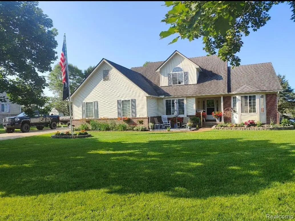 221 Maplewood Drive, Clarkston, MI 48348 - #1