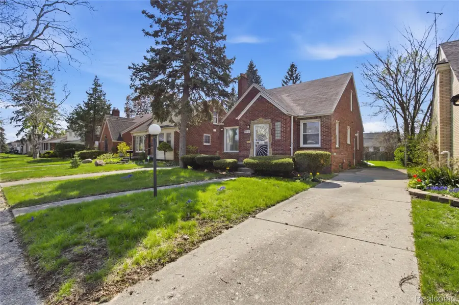 18645 Ardmore Street, Detroit, MI 48235 - #2