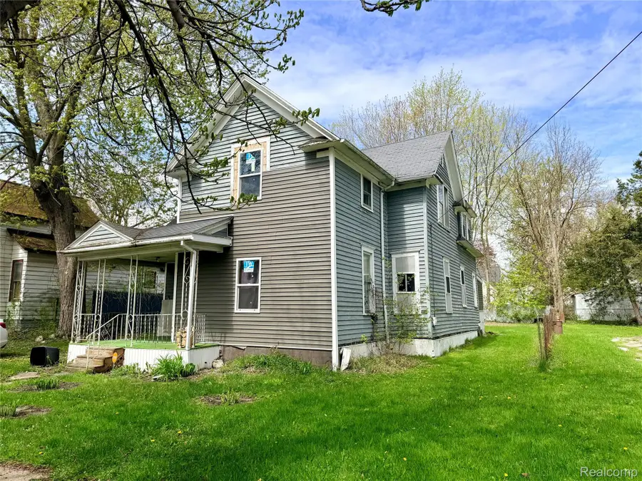 1615 S Fayette Street, Saginaw, MI 48602 - #3