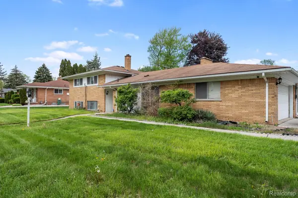 23410 Joy Road, Redford, MI 48239