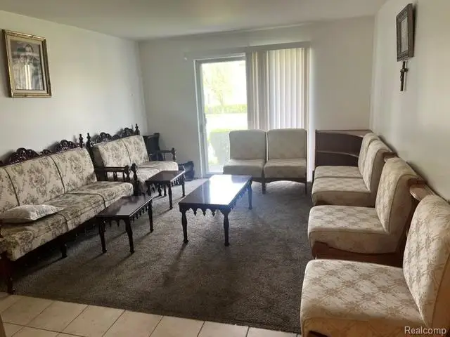 11740 Seaton Drive #4, Sterling Heights, MI 48312 - #2