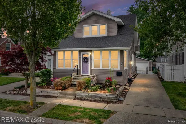 1487 Emmons Avenue, Birmingham, MI 48009