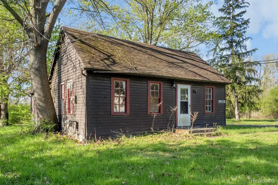 22980 Quinn Road, Clinton Township, MI 48035 - #2