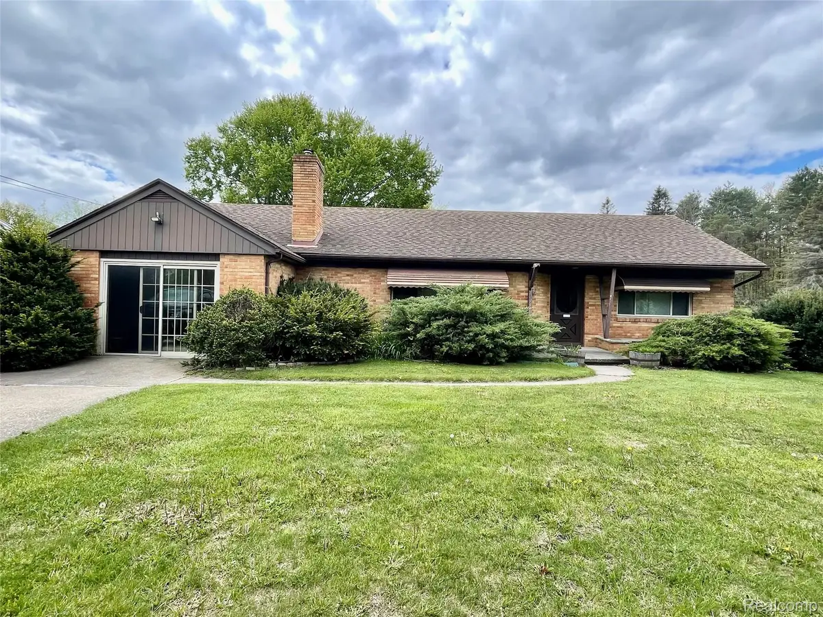 7234 Davison Road, Davison, MI 48423 - #1