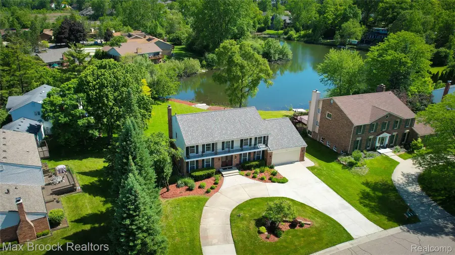 5415 White Hall Circle Circle, West Bloomfield, MI 48323 - #2