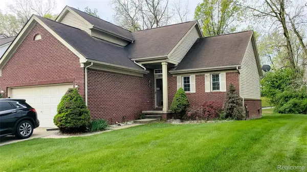 6196 Crystal Lake Drive, Romulus, MI 48174