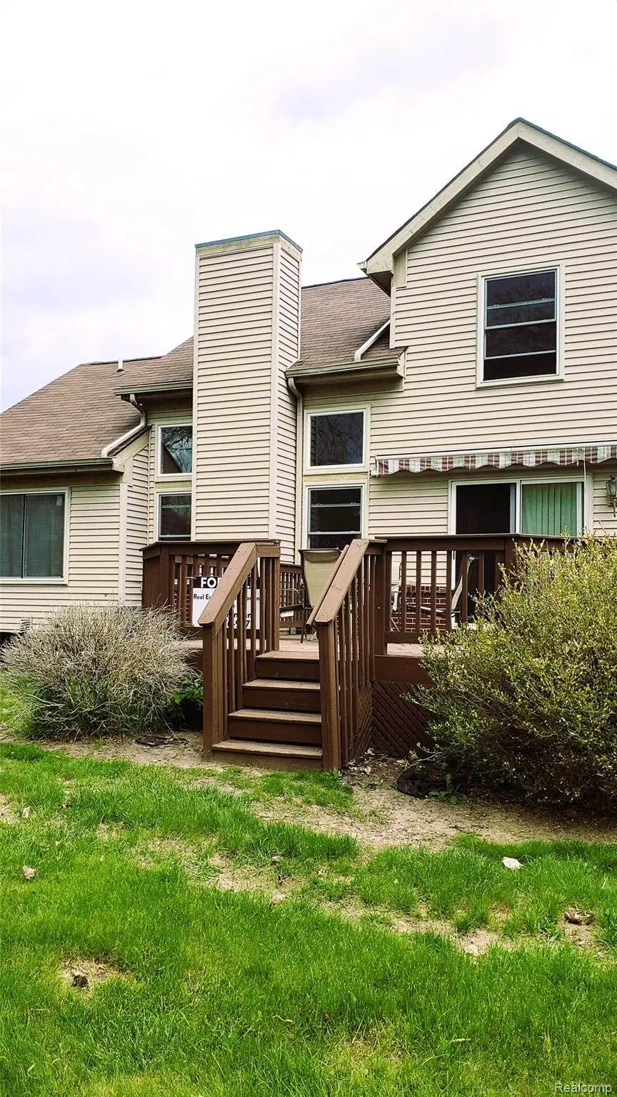 6196 Crystal Lake Drive, Romulus, MI 48174 - #3