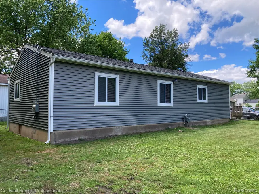 63 Parkdale Avenue, Pontiac, MI 48340 - #2