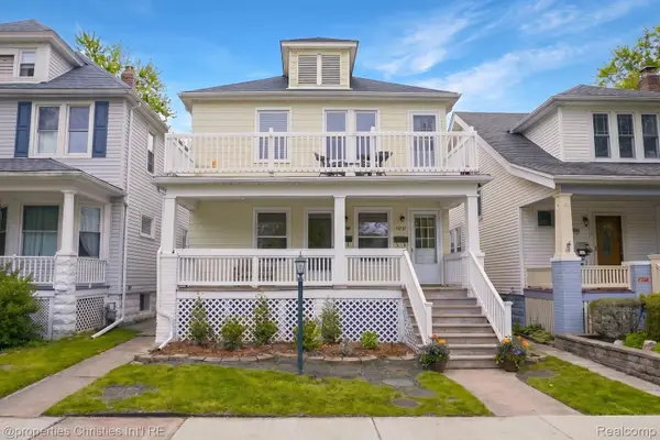 1093-95 Lakepointe Street, GrossePointePark, MI 48230