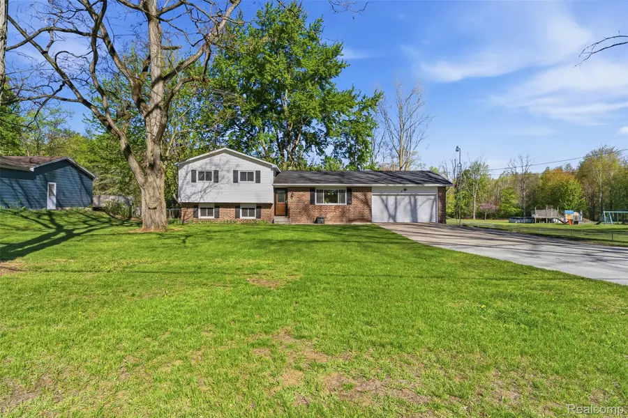 14433 Tuscola Road, Clio, MI 48420 - #2