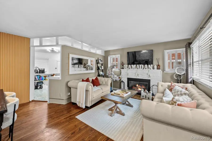 1906 Carlysle Street, Dearborn, MI 48124 - #3